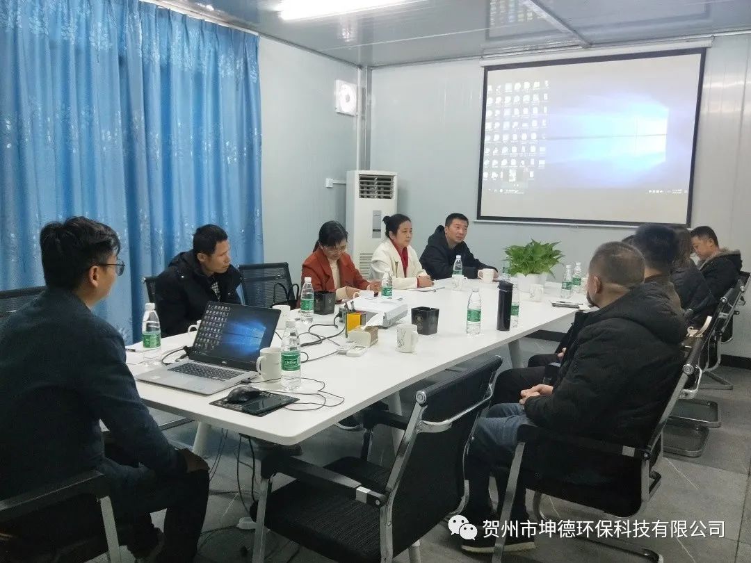 广西建筑材料科学研究设计院与贺州市工信局一行领导前来我司进行工厂考察(图6) 广西建筑材料科学研究设计院与贺州市工信局一行领导前来我司进行工厂考察(图6)