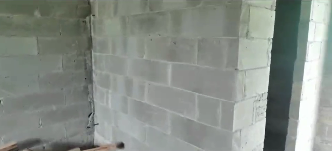 公司总经理陈建华到隆林民俗文化交流中心项目进行产品技术指导(图5)