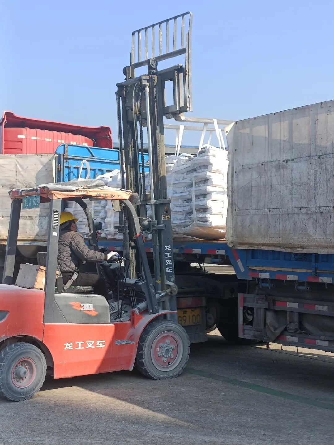 同心协力，共创未来｜贺州市坤德环保科技 2025年精彩答卷请查收！(图1)